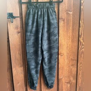 Lululemon Jogger- Size 2